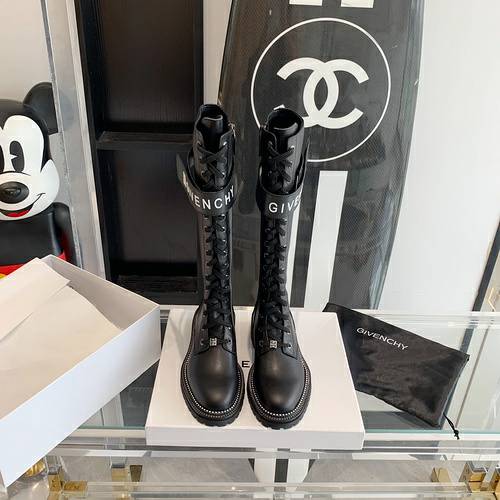 Picture of Givenchy Shoes Women _SKUfw123964342fw